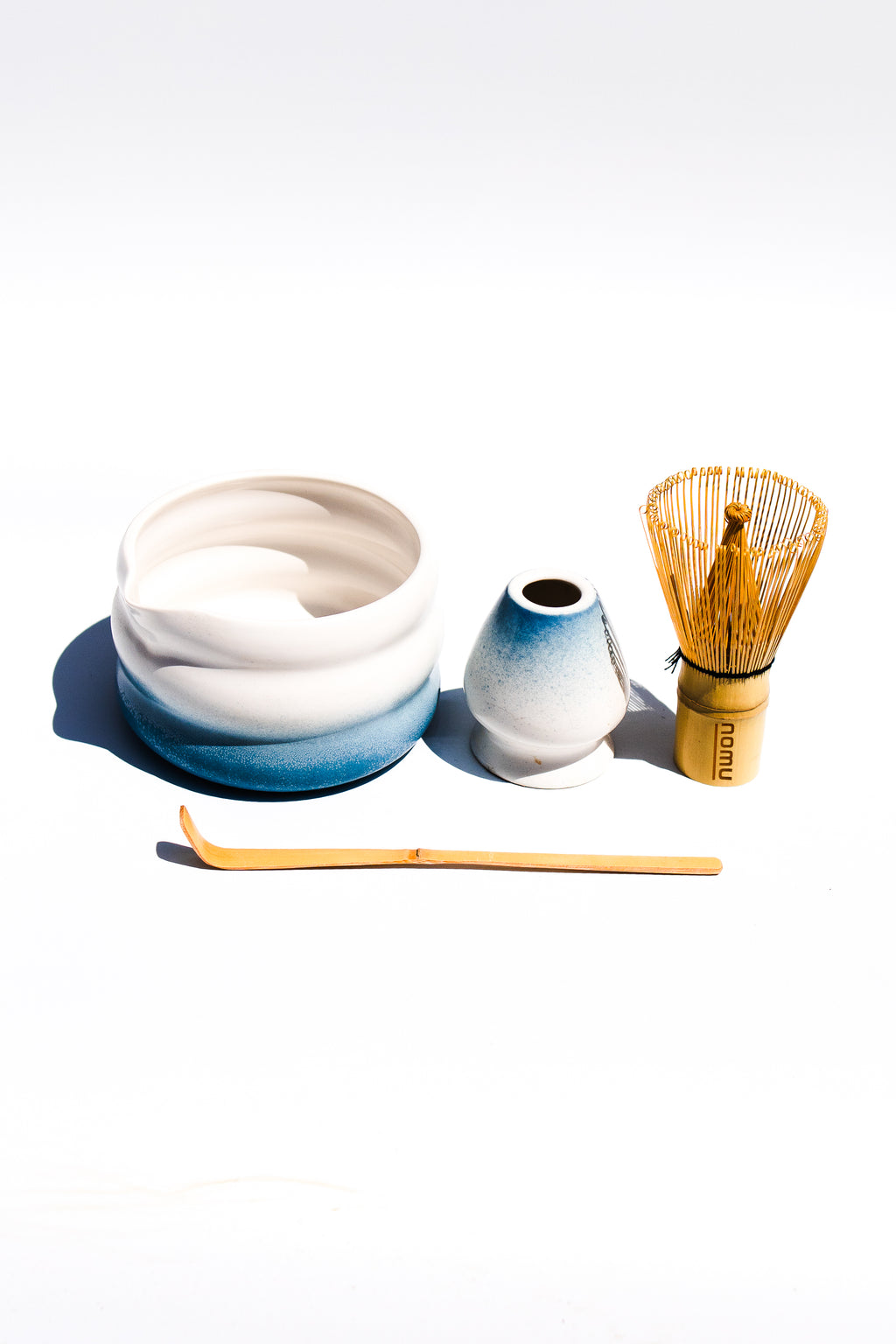 Custom blue-white matcha set